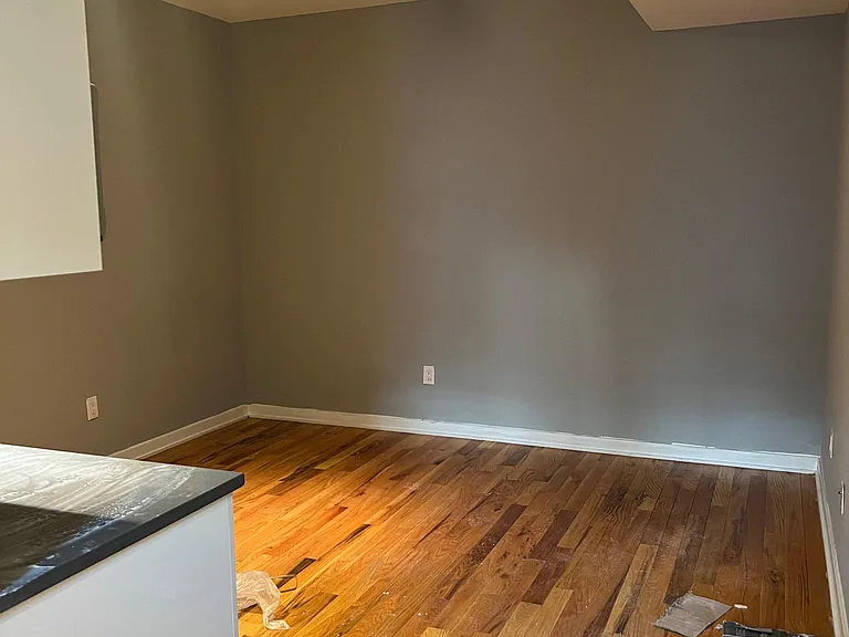 533 N Budd St #B2 — Photo 9