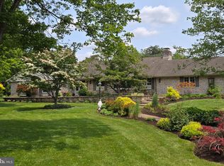 4 Apple Tree Ln, Hummelstown, PA 17036