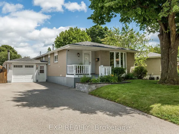 825 Bem Ave, Pickering, ON L1W 1X2