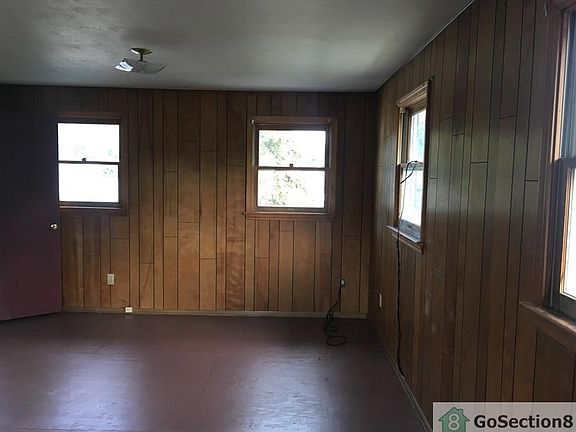 3rd image of 11411 Kensington Ave