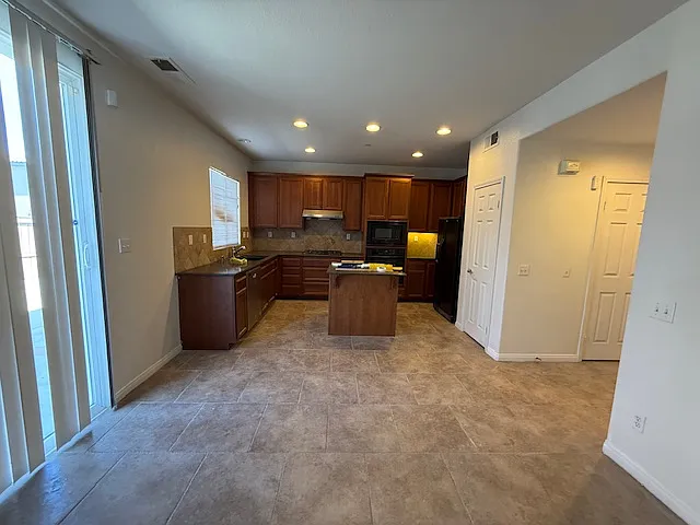 4557 Brandi Ln — Photo 7