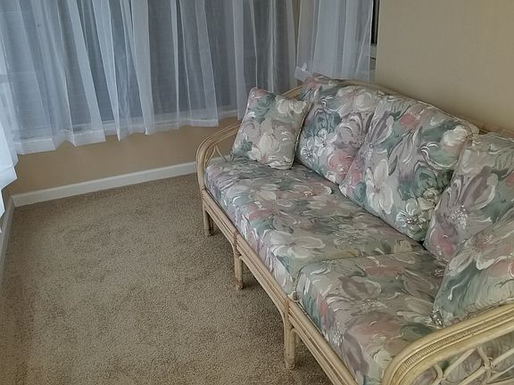 4th image of 1232 Johnston St