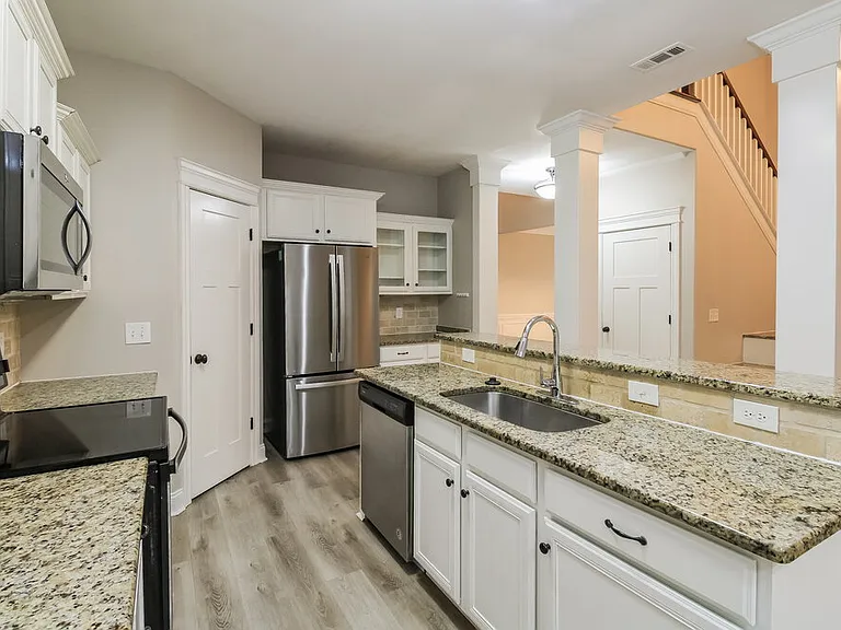 2640 Candlewick Ct — Photo 8
