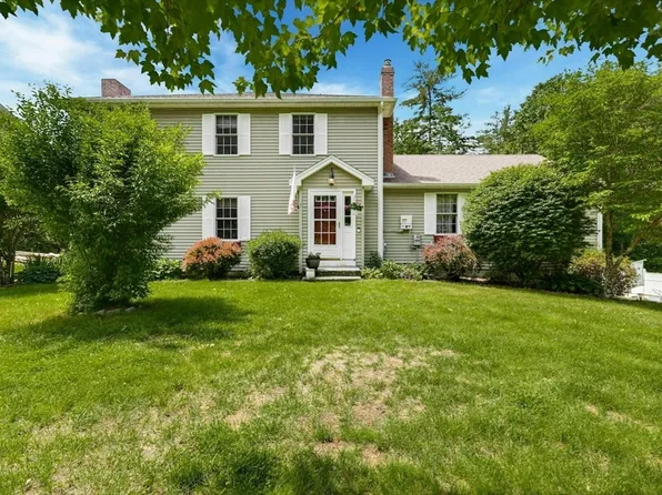 332 Old Coldbrook Rd, Barre, MA 01005