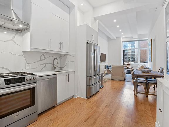 3rd image of 310 E 46th St APT 5L