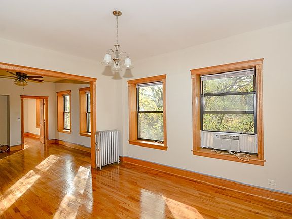 4th image of 1148 W Waveland Ave #A05w