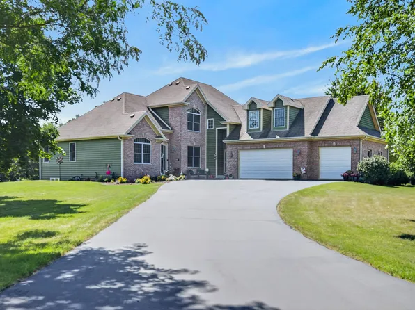 7202 Paulson Dr, Marengo, IL 60152