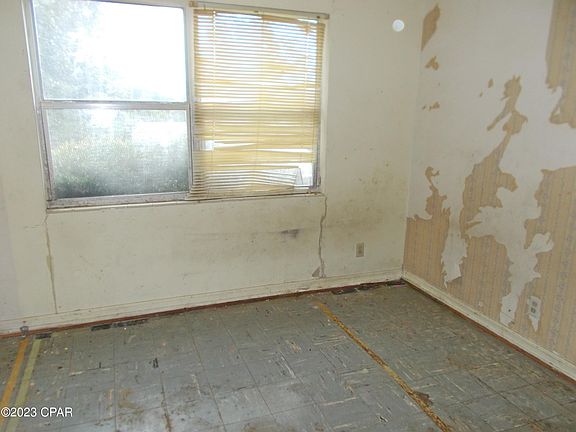 5th image of 3046 Noland St
