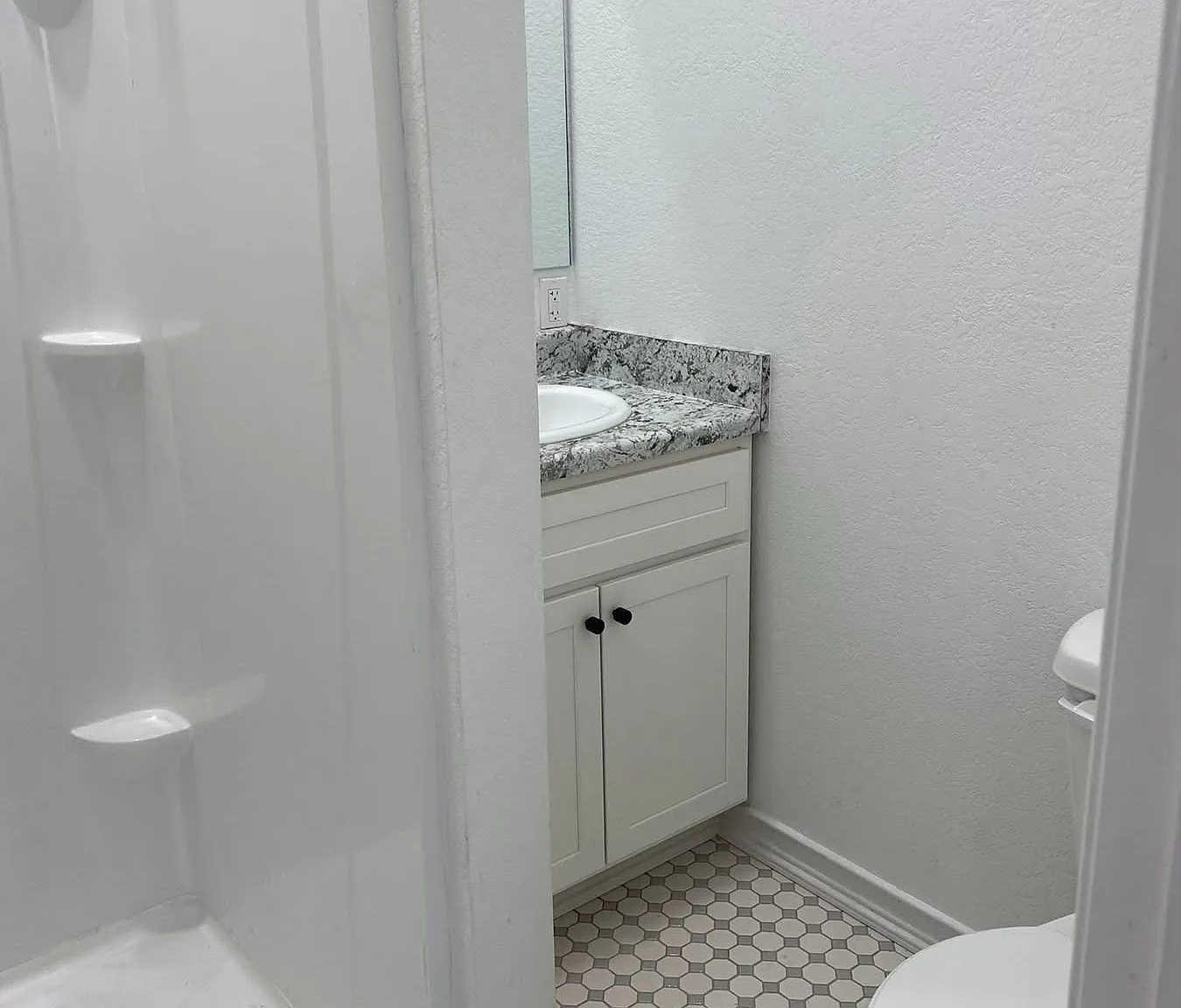 3 bed, 1000 sqft, $1,500 — Photo 3
