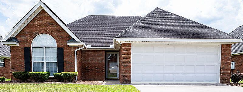 1st image of 237 Orangepark Dr