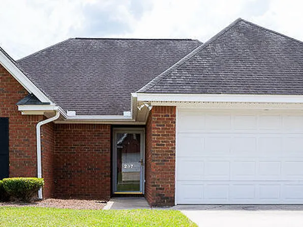 237 Orangepark Dr, Orangeburg, SC 29115