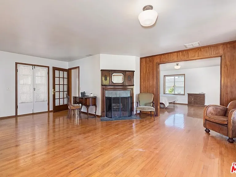 515 N Kenter Ave — Photo 15
