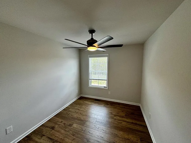 2050 Kyles Way — Photo 13