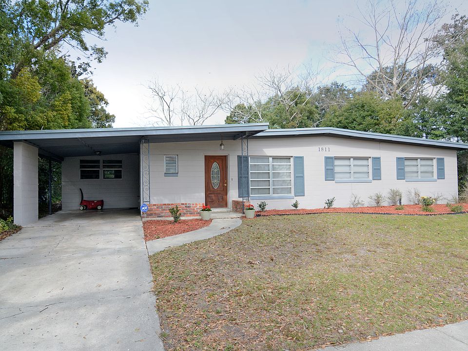 1st image of 1811 Willow Ln
