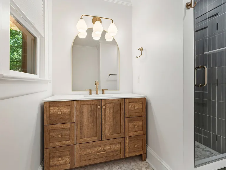 126 Weaver Rd — Photo 11