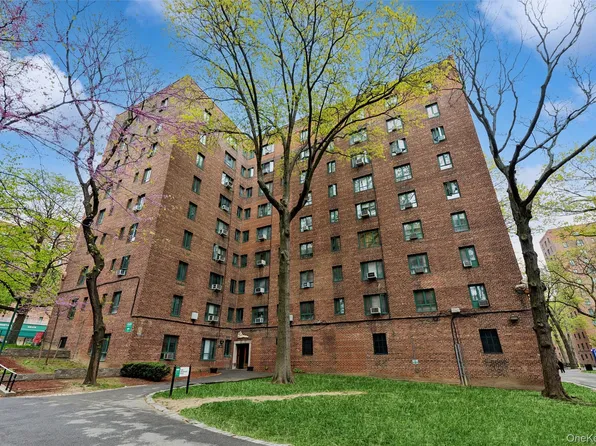 1585 Unionport Road #4H, Bronx, NY 10462