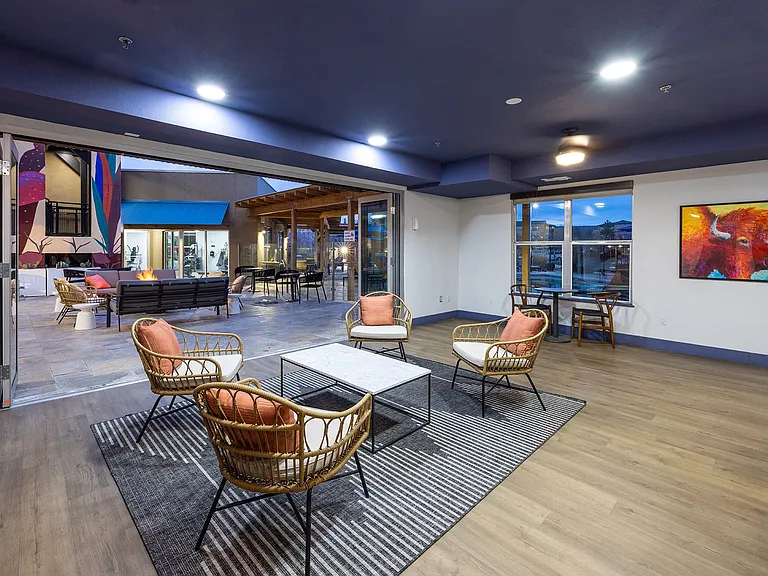 ABQ Uptown Apartments — Photo 14