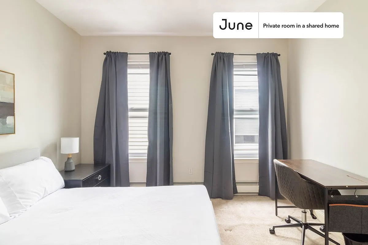Full bedroom in 3 bed/1 bath home in Central Square (Cambridge) #1299 B — Photo 2