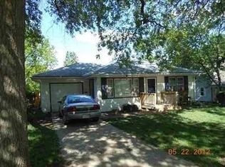1107 N 7th St, Beatrice, NE 68310