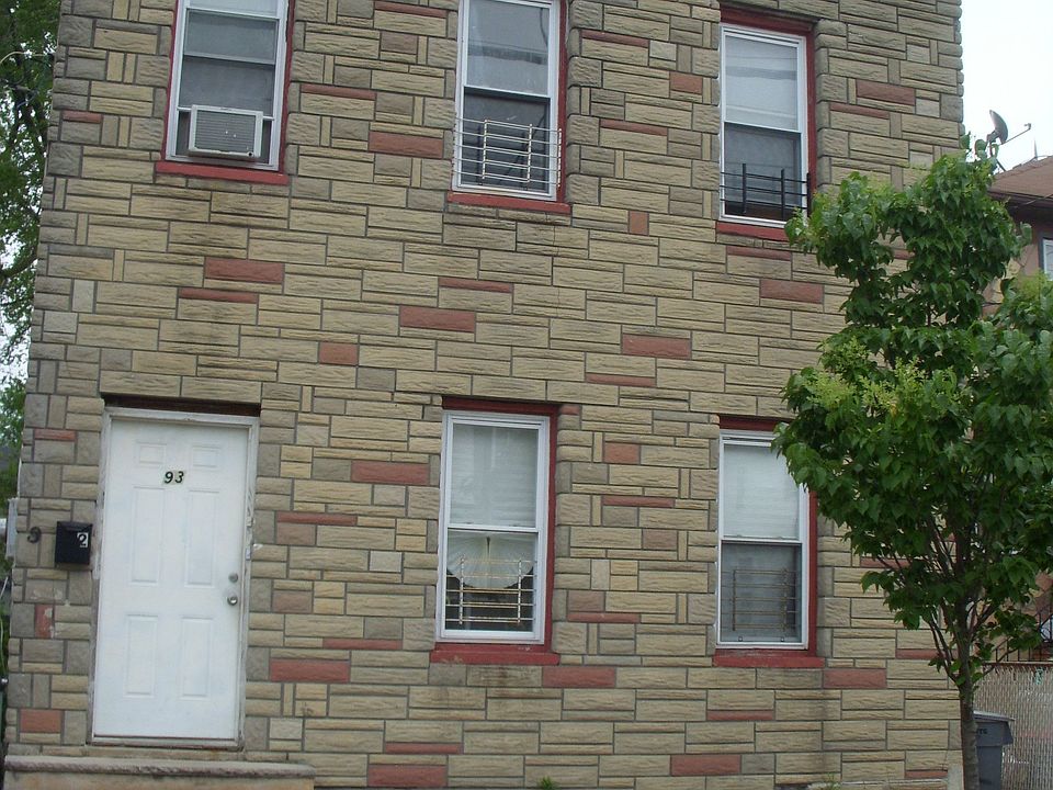 1st image of 93 Grandview Ave
