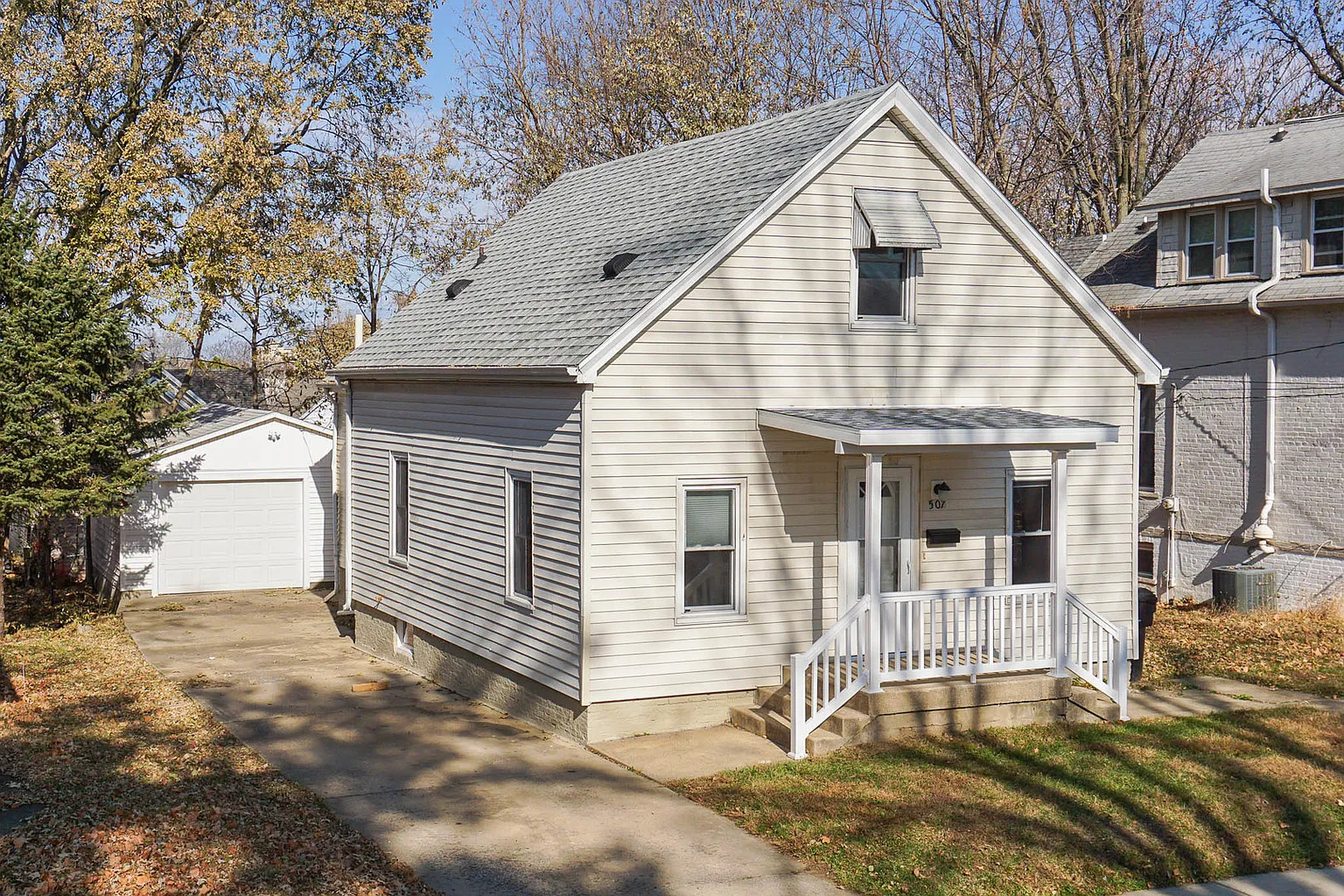 507 W Oakland Ave photo 1