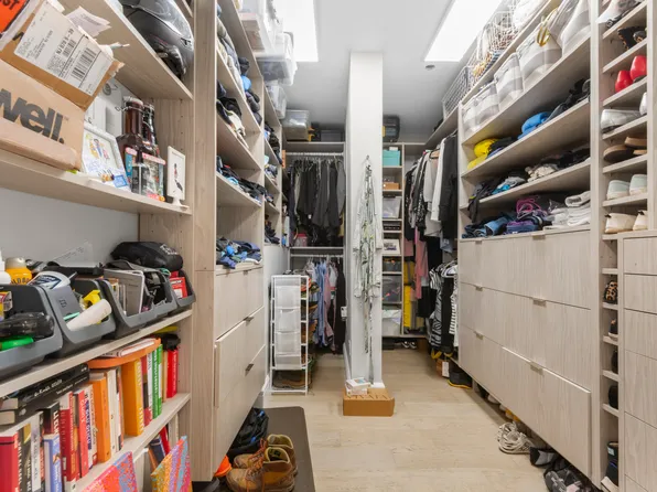 121 The Promenade image 12 of 26