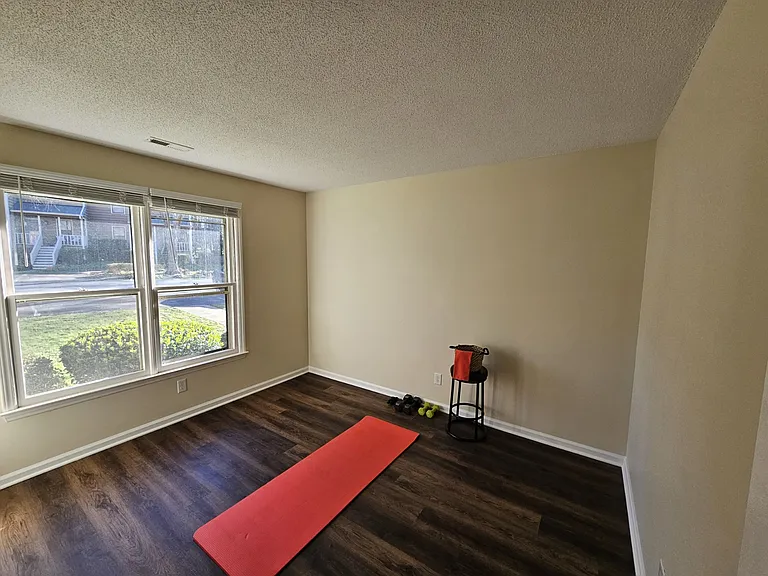 400 Applecross Dr — Photo 8