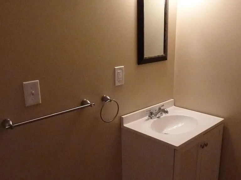 5816 Cedonia Ave — Photo 17