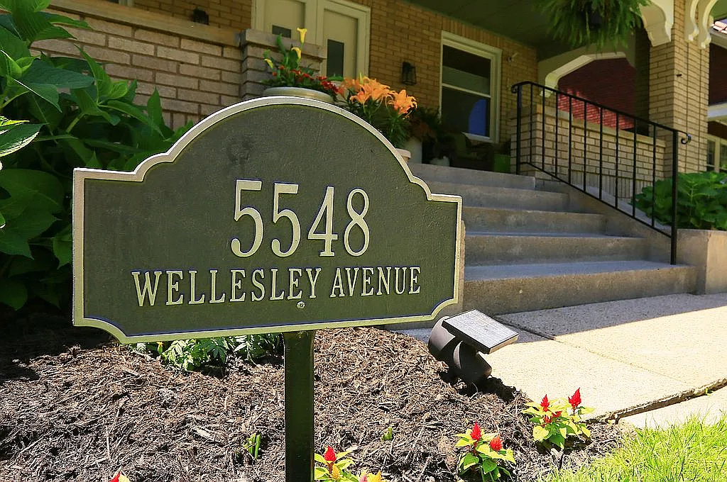 5548 Wellesley Ave photo 1