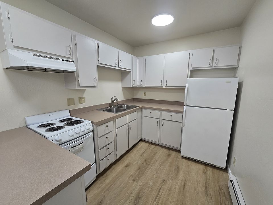 1st image of 812 Camino De Monte Rey APT 110
