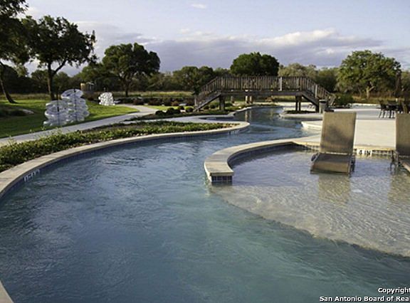 5th image of 2062 Canyon Lake Dr