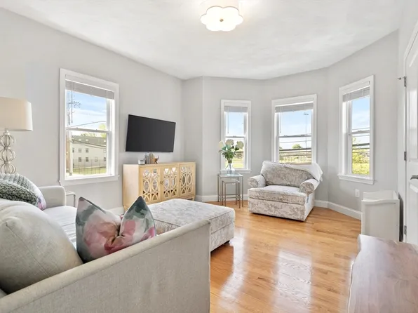 41 Boardman St Unit 2, East Boston, MA 02128