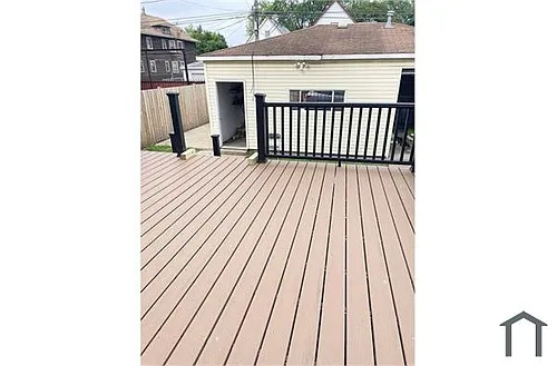 943 N Menard Ave #1 Photo 1