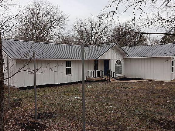 2nd image of 117 Jack Harris Ln