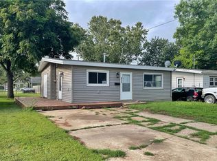 835 E Jackson Ave, Des Moines, IA 50315