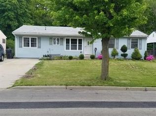 188 Princeton Rd, Parlin, NJ 08859