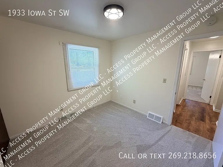 1933 Iowa St SW — Photo 17