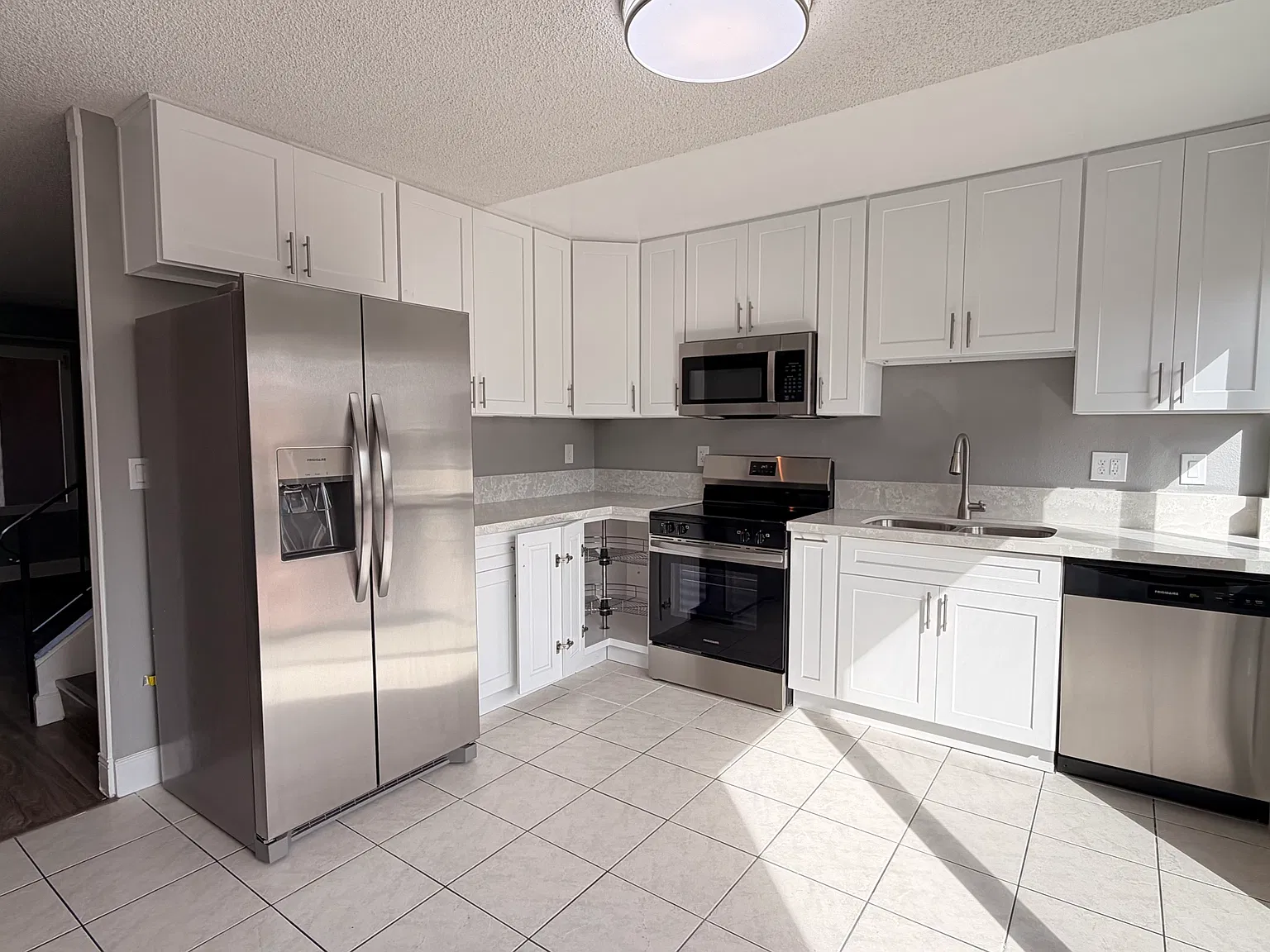 1585 Mendocino Dr — Photo 1