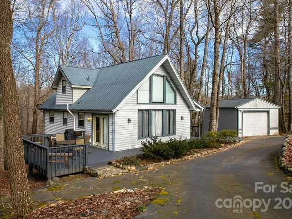 362 S Sequoyah Ln, Brevard, NC 28712