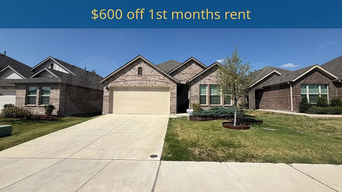 4 bed, 2.0 bath, 1810 sqft, $2,100 — Photo 1