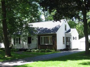 217 Cobb Ter, Brighton, NY 14620