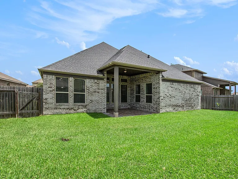 18911 Cypress Bay Dr — Photo 19