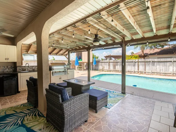 15829 Vincent Dr, Corpus Christi, TX 78418