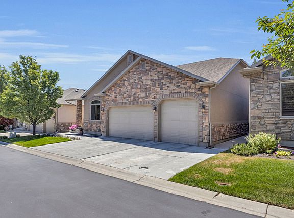 2nd image of 1581 W Quartz Dr
