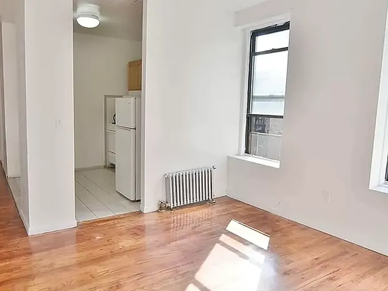 215 W 109th St #2G — Photo 2