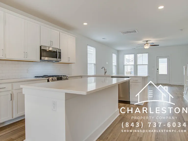 234 Symphony Ave — Photo 3