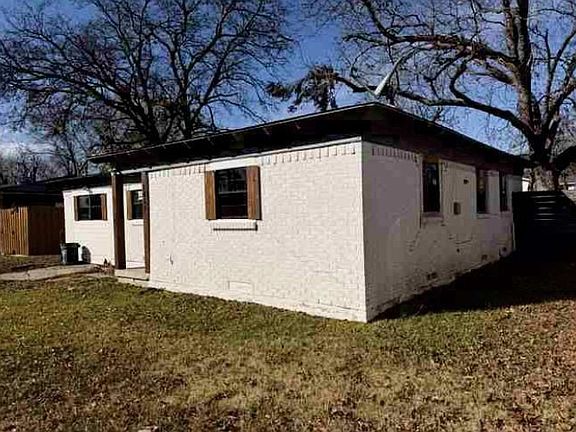 5th image of 1417 Hillcrest St