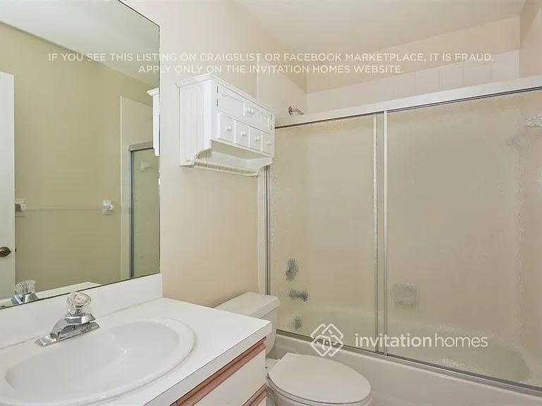 8556 NW 57th Dr — Photo 16