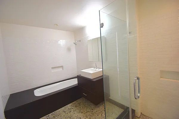 Rented by Bohemia Realty Group | media 7