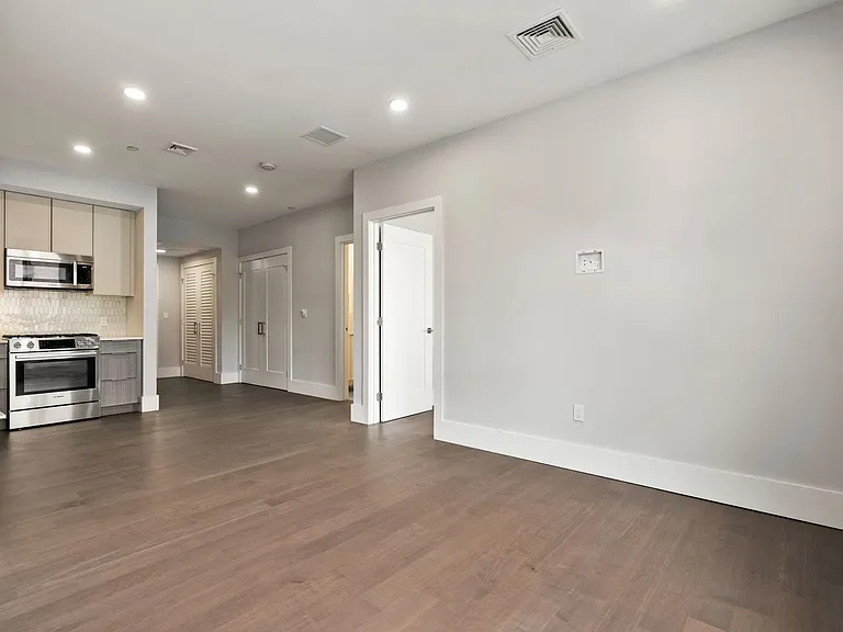 3193 Washington Street — Photo 66